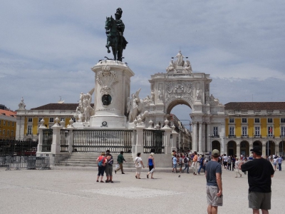 Praça do Comércio met Triomfboog